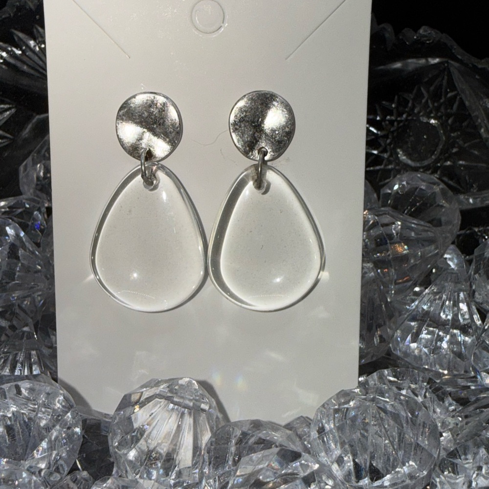 J Jill Silver Teardrop Earrings pretty 😍